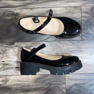 Joystry Black Mary Jane’s